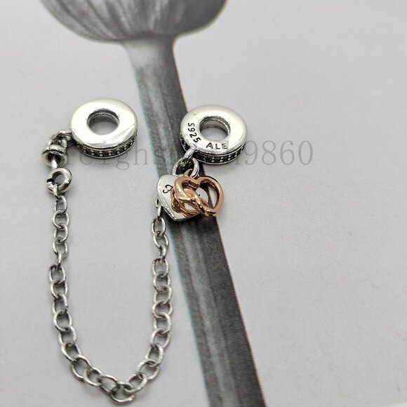 Pandora Family Heart Safety Chain Charm - Picture 2 of 6